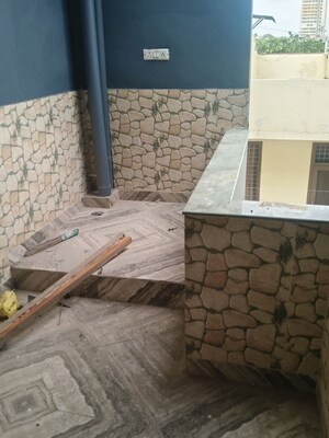 Balcony in 1 BHK Independent House at RWA Apartments Sector 71, Sector 71 – for Rent