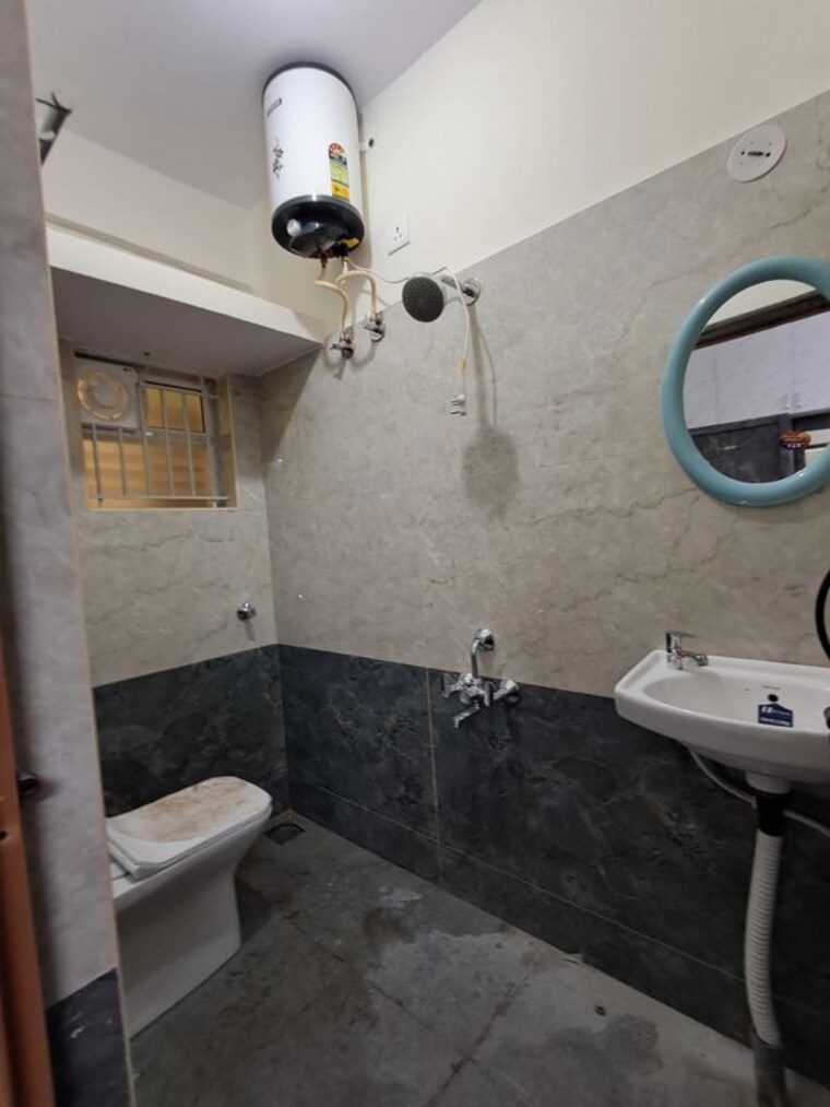 Bathroom, btm layout stage 2 2 Bedroom 1000 Sq.Ft. Builder Floor In Btm Layout Stage 2 Bangalore 10717948