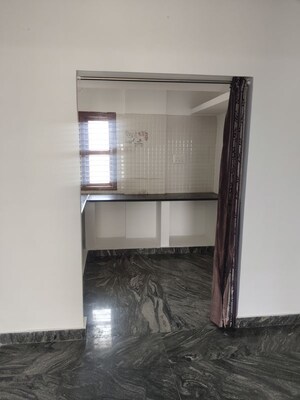 Room in 1 BHK Apartment at Krishna Residency Kadubeesanahalli, Kadubeesanahalli – for Rent