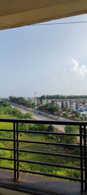 2 BHK Apartment – Garden View at Telibandha - for Rent