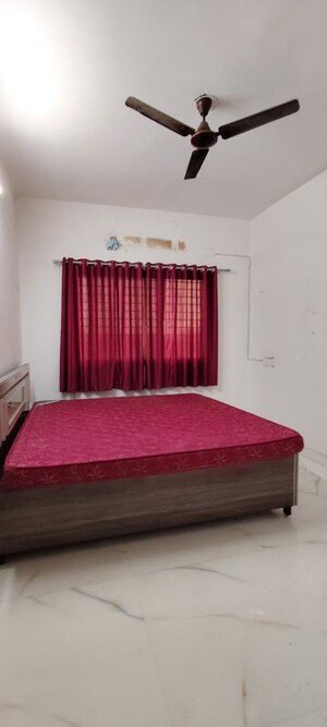 Room in 2 BHK Apartment at Telibandha – for Rent