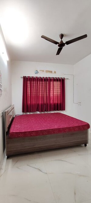 Bedroom in 2 BHK Apartment at Telibandha – for Rent