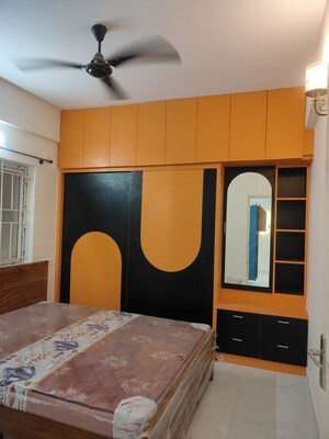Room in 2 BHK Apartment at Electronic City Phase I – for Rent