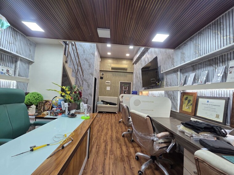 Team Area, royal-palms Commercial Office Space 300 Sq.Ft. In Goregaon East Mumbai 10717942