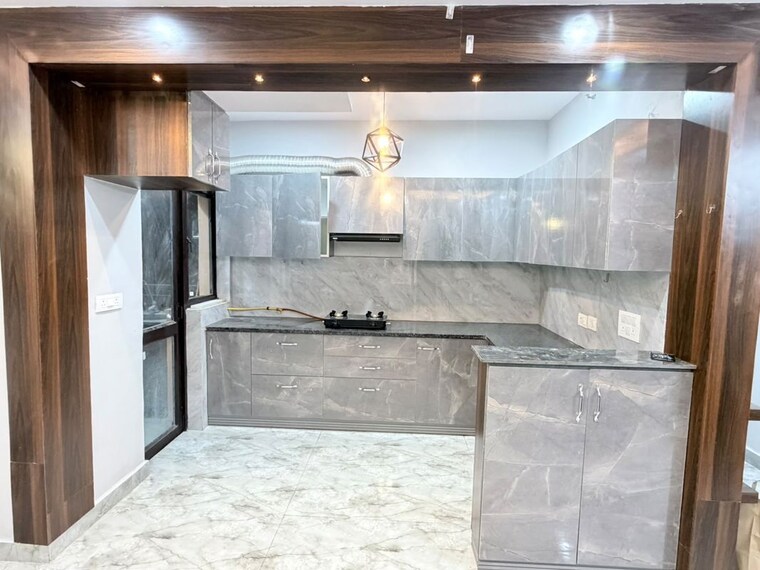 Kitchen, sector 52 6+ Bedroom 200 Sq.Mt. Independent House In Sector 52 Noida 10718031