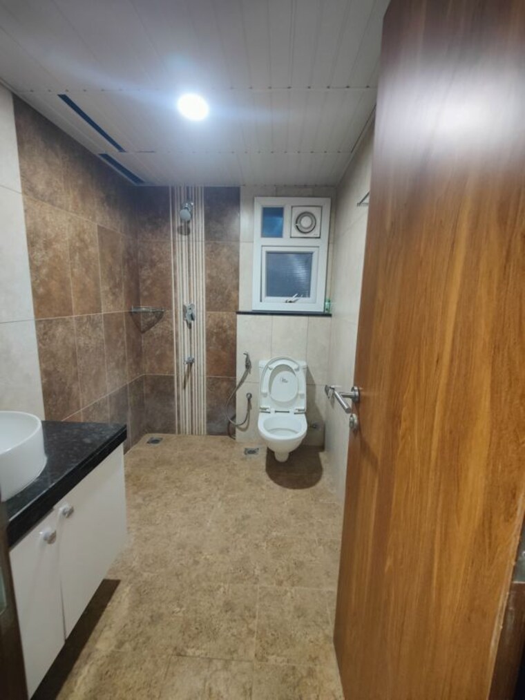 Bathroom, prestige-tranquil 3 Bedroom 2049 Sq.Ft. Apartment In Kokapet Hyderabad 10717809