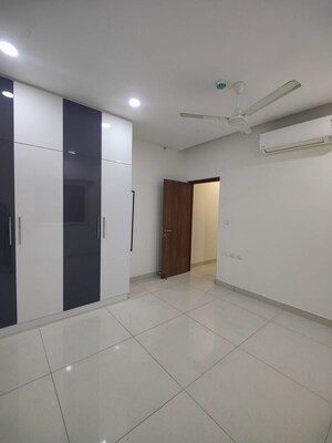Room in 3 BHK Apartment at Prestige Tranquil, Kokapet – for Rent
