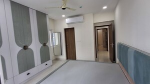 Room in 3 BHK Apartment at Prestige Beverly Hills, Kokapet – for Rent