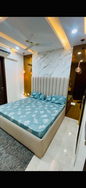 Bedroom in 2.5 BHK Builder Floor at Smart World Gems, Sector 89 – for Sale