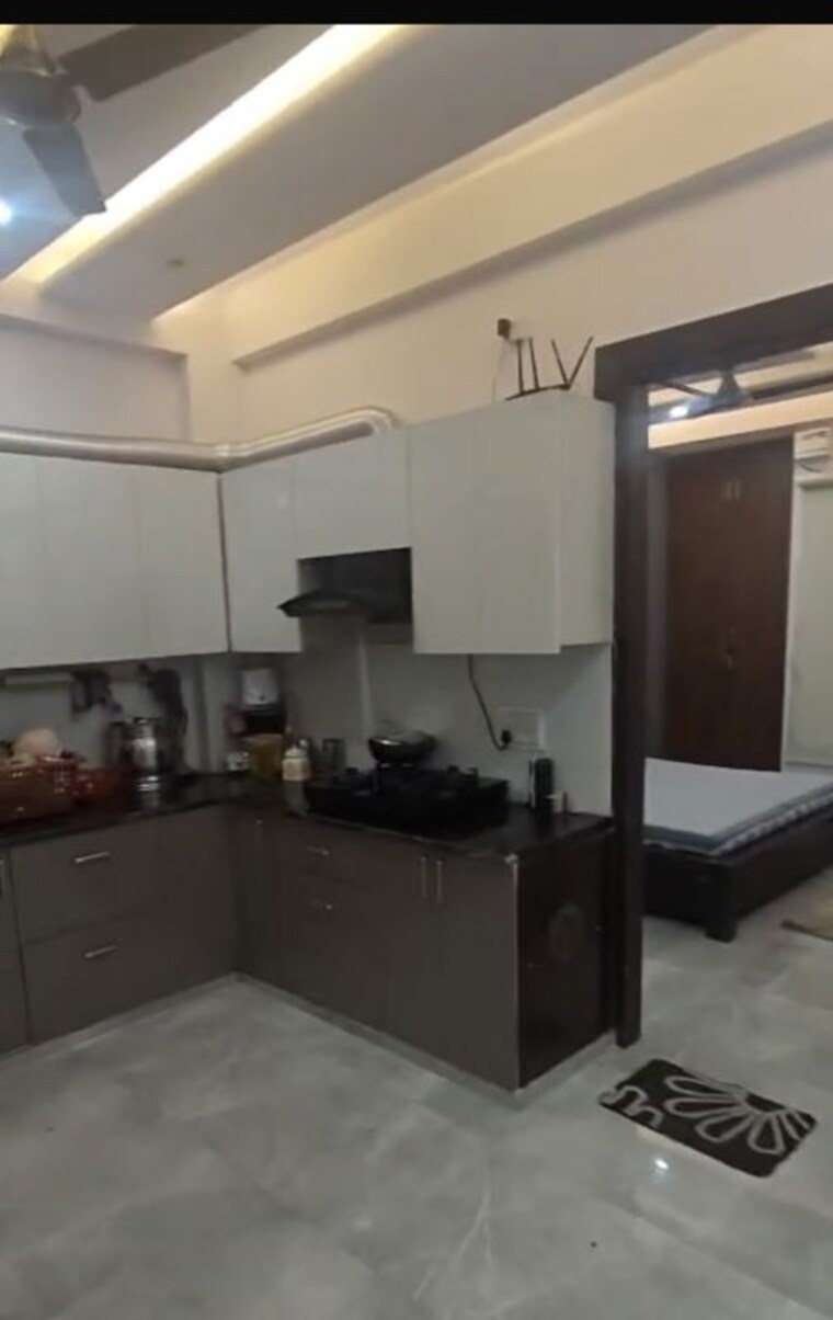 Kitchen, sector 31 6+ Bedroom 162 Sq.Mt. Independent House In Sector 31 Noida 10718096