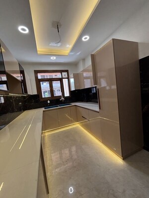 Kitchen in 3 BHK Builder Floor at BP Homes, Sector 85 – for Sale