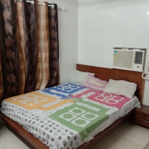 Bedroom in 2 BHK Apartment at Mahakali Model Town, Jogeshwari East – for Rent