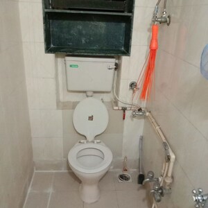 Bathroom in 2 BHK Apartment at Mahakali Model Town, Jogeshwari East – for Rent