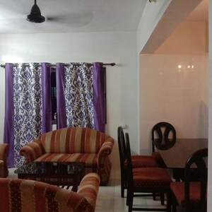 Living Room in 2 BHK Apartment at Mahakali Model Town, Jogeshwari East – for Rent