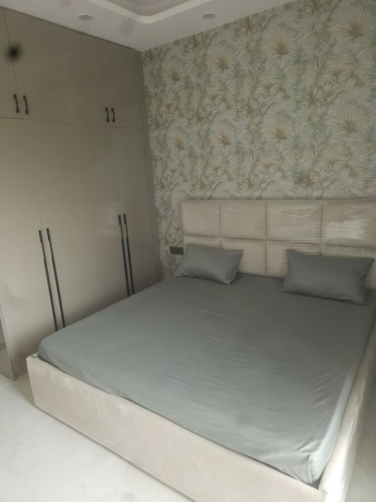 Room, skywhales-vienna-greens 3 Bedroom 171 Sq.Yd. Builder Floor In Sector 99a Gurgaon 10717979