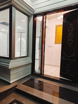 Building Lobby in 6+ BHK Villa at Omaxe Metro City, Kalli Paschim – for Sale