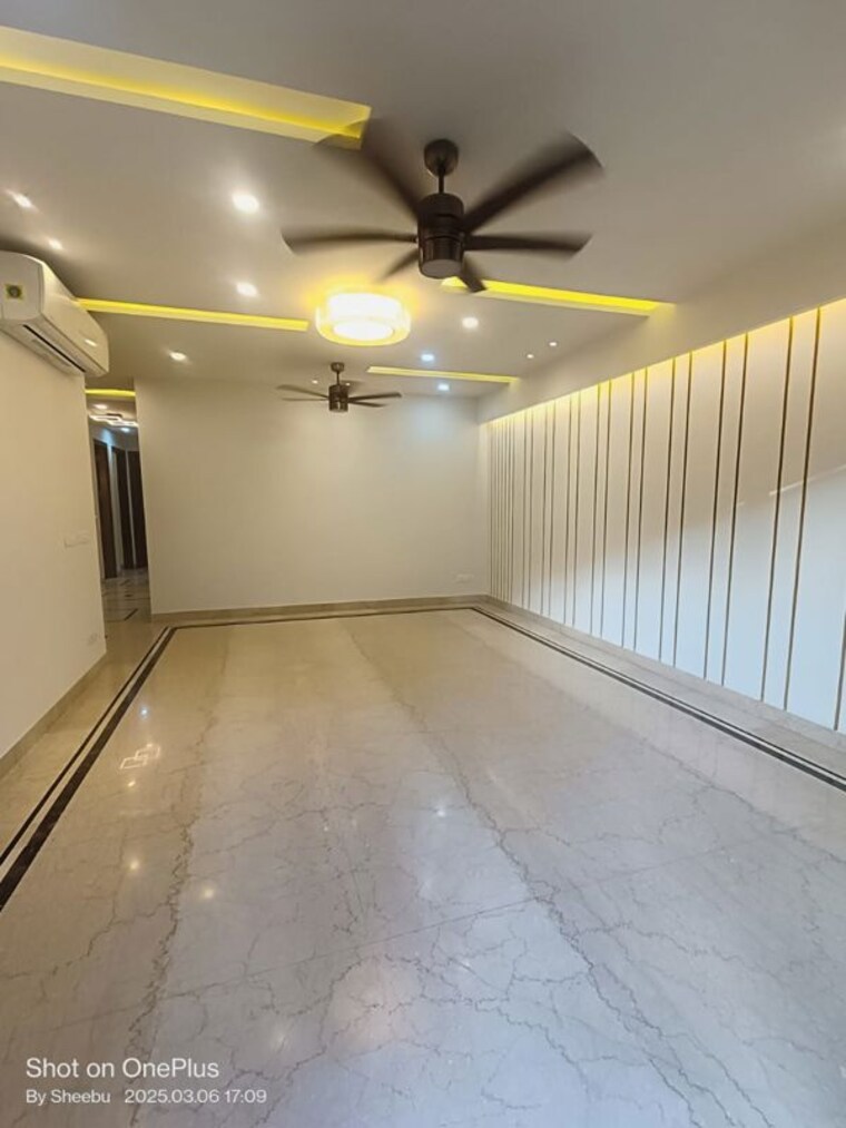 Room, dlf-atria 4 Bedroom 316 Sq.Yd. Builder Floor In Dlf Phase ii Gurgaon 10718178