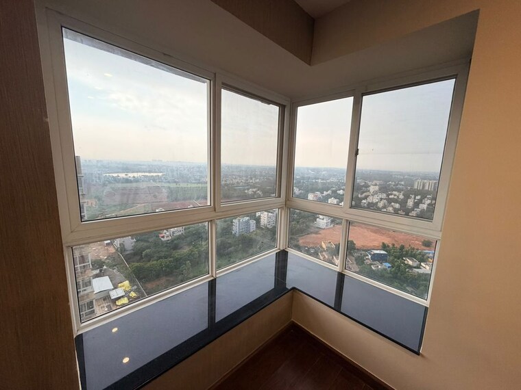 Kitchen, bhartiya-city 4 Bedroom 3900 Sq.Ft. Penthouse In Thanisandra Main Road Bangalore 10718172