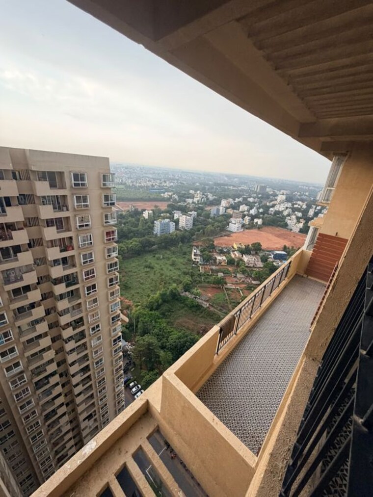 Balcony, bhartiya-city 4 Bedroom 3900 Sq.Ft. Penthouse In Thanisandra Main Road Bangalore 10718172