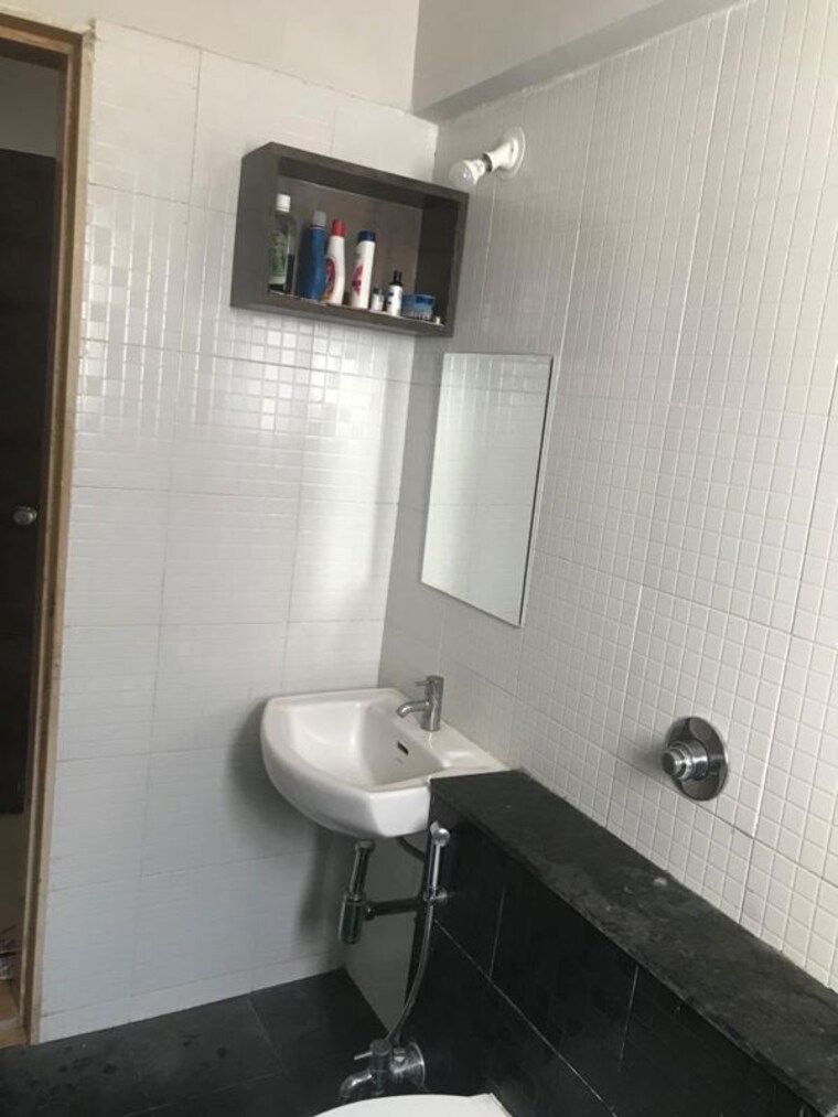 Bathroom, pride-aashiyana 3 Bedroom 1400 Sq.Ft. Apartment In Dhanori Pune 10718198