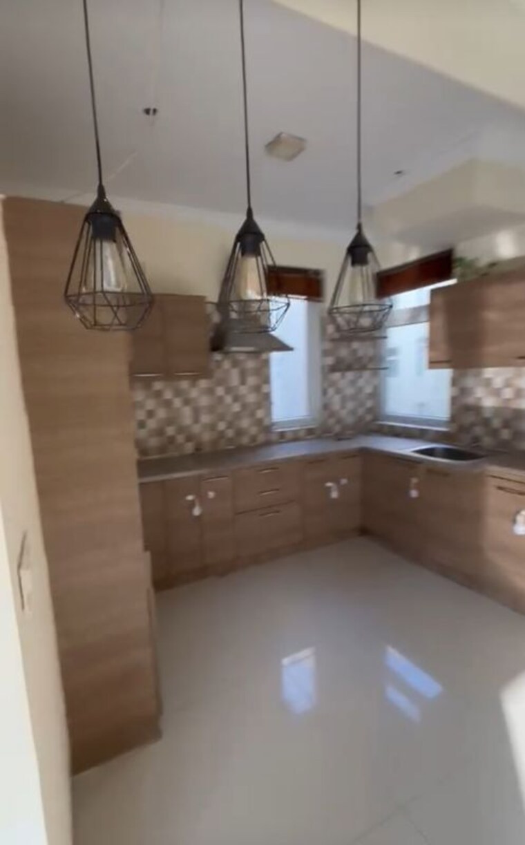 Kitchen, tulip-violet 4 Bedroom 2010 Sq.Ft. Apartment In Sector 69 Gurgaon 10718237