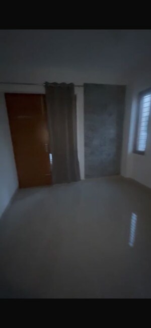 Room in 3 BHK Builder Floor at BPTP Parkland Pride Phase 2, Sector 77 – for Rent