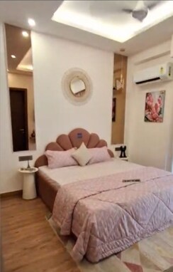 3 BHK +Builder Floor For Sale in MKS County