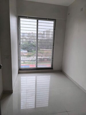 Room in 1.5 BHK Apartment at Goel Ganga Millennia, Undri – for Rent