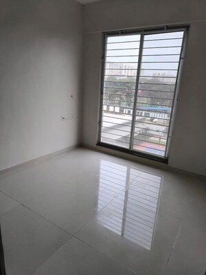 Room in 1.5 BHK Apartment at Goel Ganga Millennia, Undri – for Rent