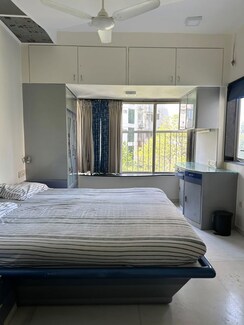 2 BHK Apartment For Rent in Lodha New Cuffe Parade