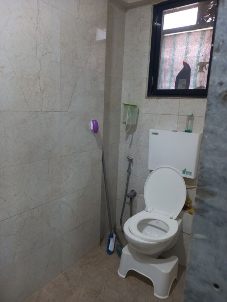 Bathroom, dadar west 2 Bedroom 700 Sq.Ft. Apartment In Dadar West Mumbai 10718318