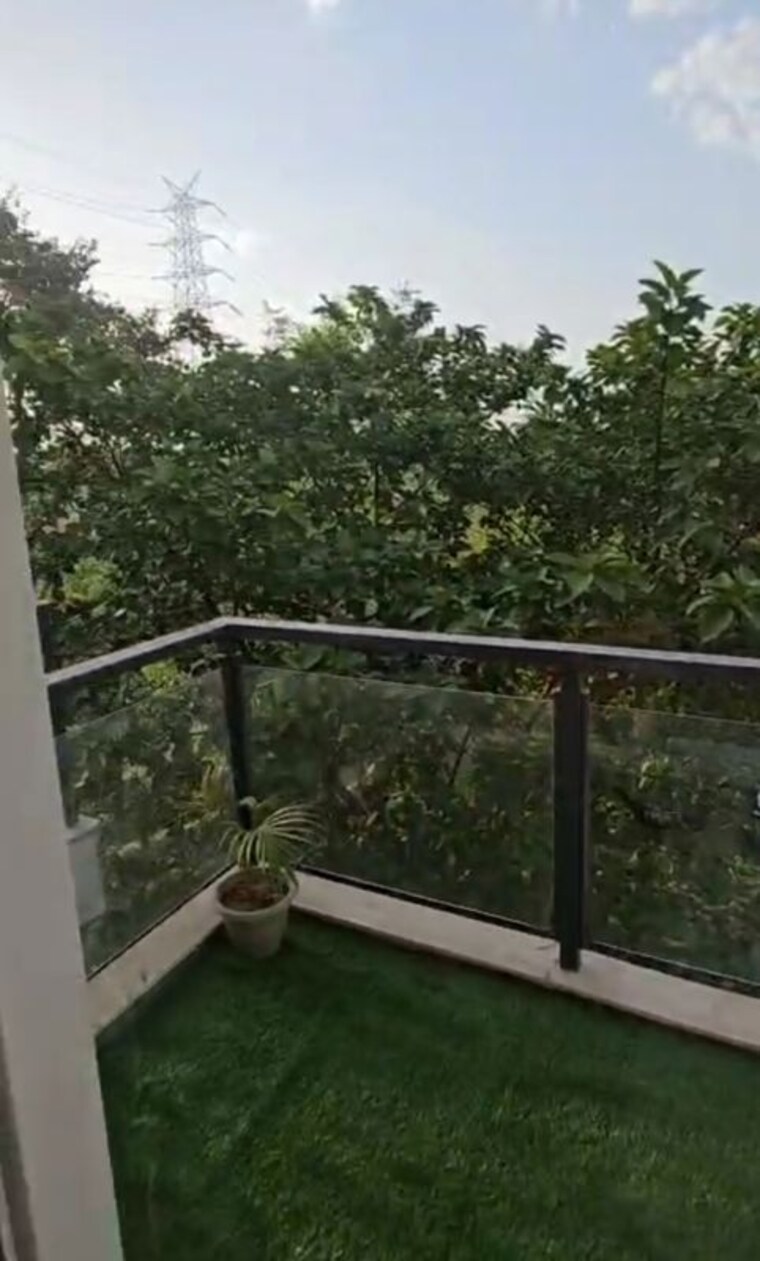 Balcony, bptp-astaire-gardens 3 Bedroom 1405 Sq.Ft. Apartment In Sector 70a Gurgaon 10718336