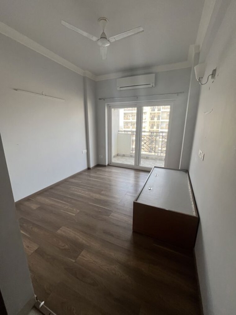 Room, central-park-flower-valley-aqua-front-towers 3 Bedroom 1789 Sq.Ft. Apartment In Sohna Sector 33 Gurgaon 10718314