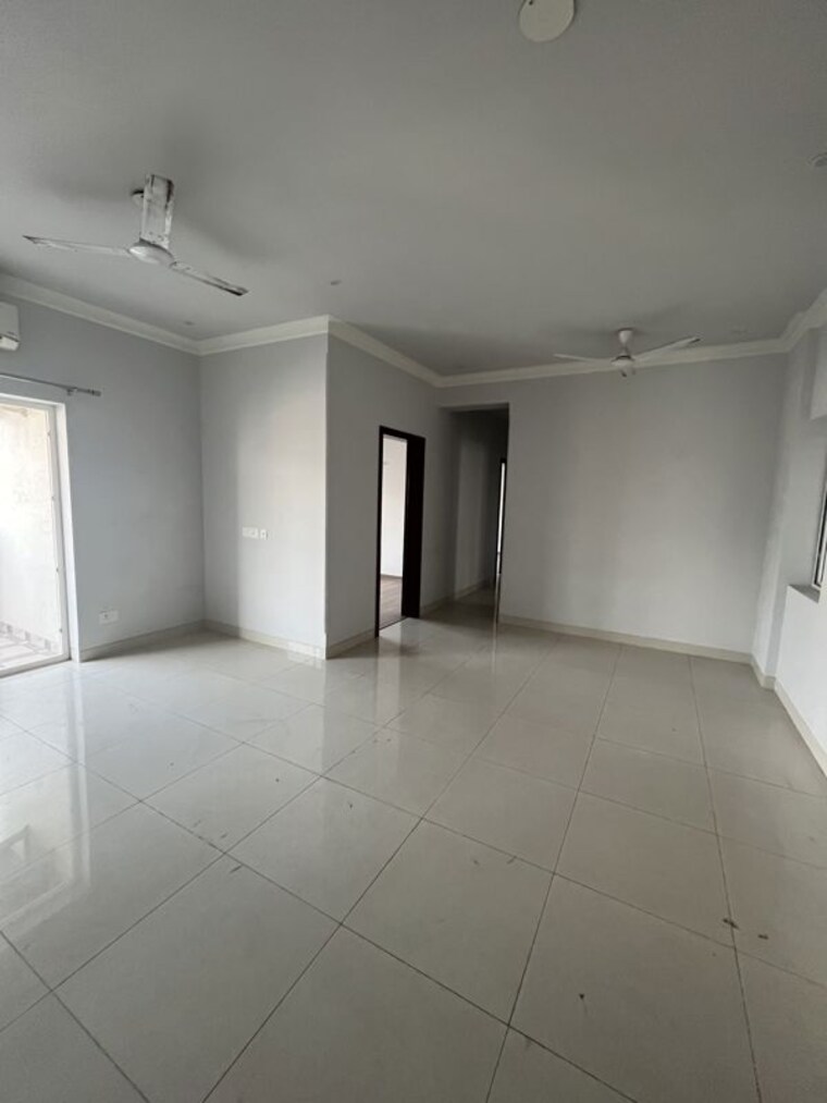 Living Room, central-park-flower-valley-aqua-front-towers 3 Bedroom 1789 Sq.Ft. Apartment In Sohna Sector 33 Gurgaon 10718314