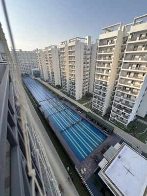 3 BHK Apartment – Exterior View View at Central Park Flower Valley Aqua Front Towers, Sohna Sector 33 - for Rent