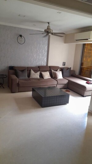 3 BHK Apartment For Rent in Saidhan Infinity, Khar West