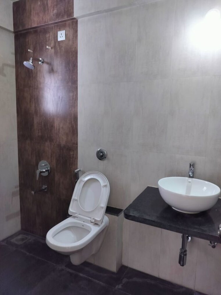Bathroom, pharande-felicity-cluster-a 2.5 Bedroom 1100 Sq.Ft. Apartment In Ravet Pune 10718352