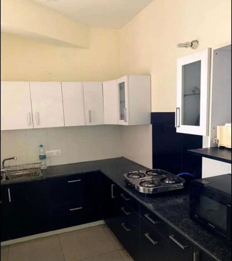 Kitchen, high ground 3 Bedroom 1500 Sq.Ft. Apartment In High Ground Zirakpur 10718374