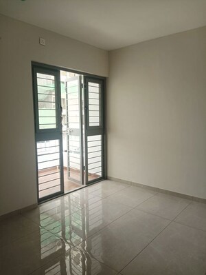 Room in 2 BHK Apartment at Mittal Sun City Ambegaon, Ambegaon Budruk – for Rent