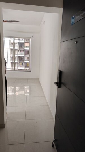 Room in 3 BHK Apartment at Paranjape Azure, Tathawade – for Rent