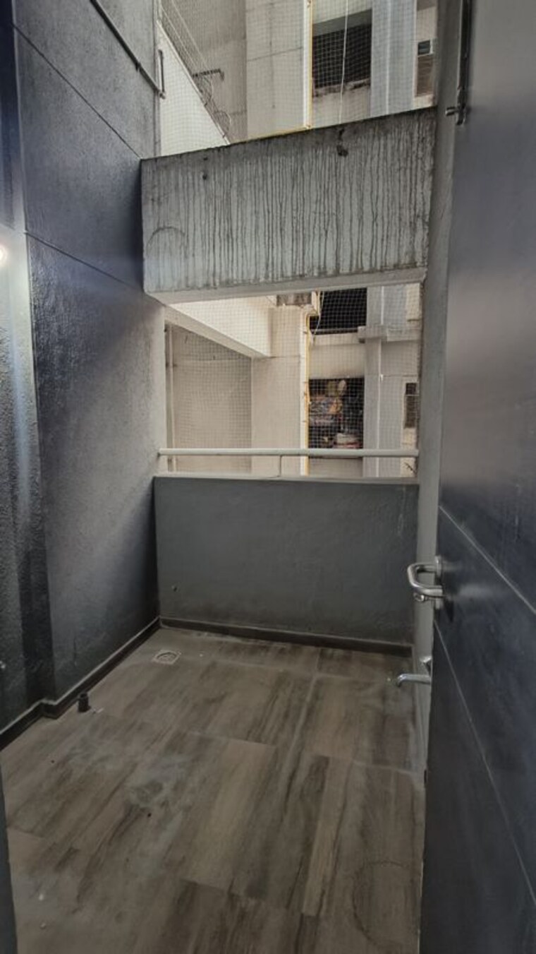 Bathroom, paranjape-azure 3 Bedroom 1200 Sq.Ft. Apartment In Tathawade Pune 10718384