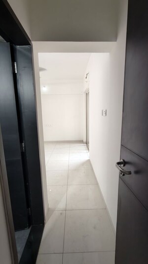 Room in 3 BHK Apartment at Paranjape Azure, Tathawade – for Rent