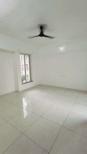 Room in 3 BHK Apartment at Paranjape Azure, Tathawade – for Rent
