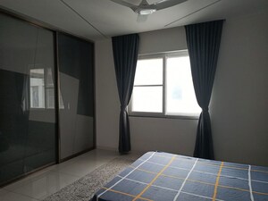 Room in 3 BHK Apartment at Jayabheri The Summit, Narsingi – for Rent