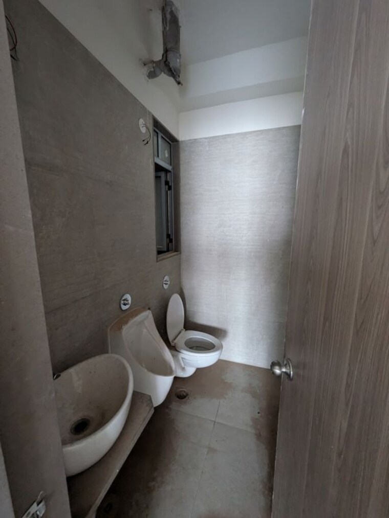 Bathroom, bhoomi-9-business-bay Commercial Office Space 486 Sq.Ft. In Malad West Mumbai 10718392
