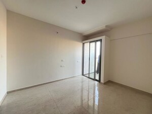 Room in 2 BHK Apartment at Vilas Javdekar Yashwin Enchante, Kharadi – for Rent