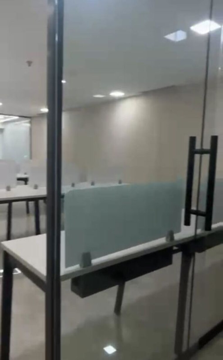 Team Area, spaze-itech-park Commercial Office Space 1453 Sq.Ft. In Sector 49 Gurgaon 10718425