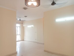 Room in 3 BHK Apartment at Parsvnath Green Ville, Sector 48 – for Rent