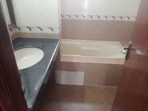 Bathroom in 3 BHK Apartment at Parsvnath Green Ville, Sector 48 – for Rent