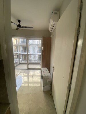 Room in 3.5 BHK Builder Floor at Signature Global City 81, Sector 81 – for Sale